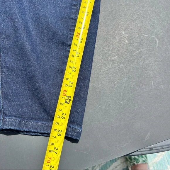 Torrid #FeelTheFit Lean Jean Size 3S Dark Wash Pull-On Jeans - Picture 11 of 12